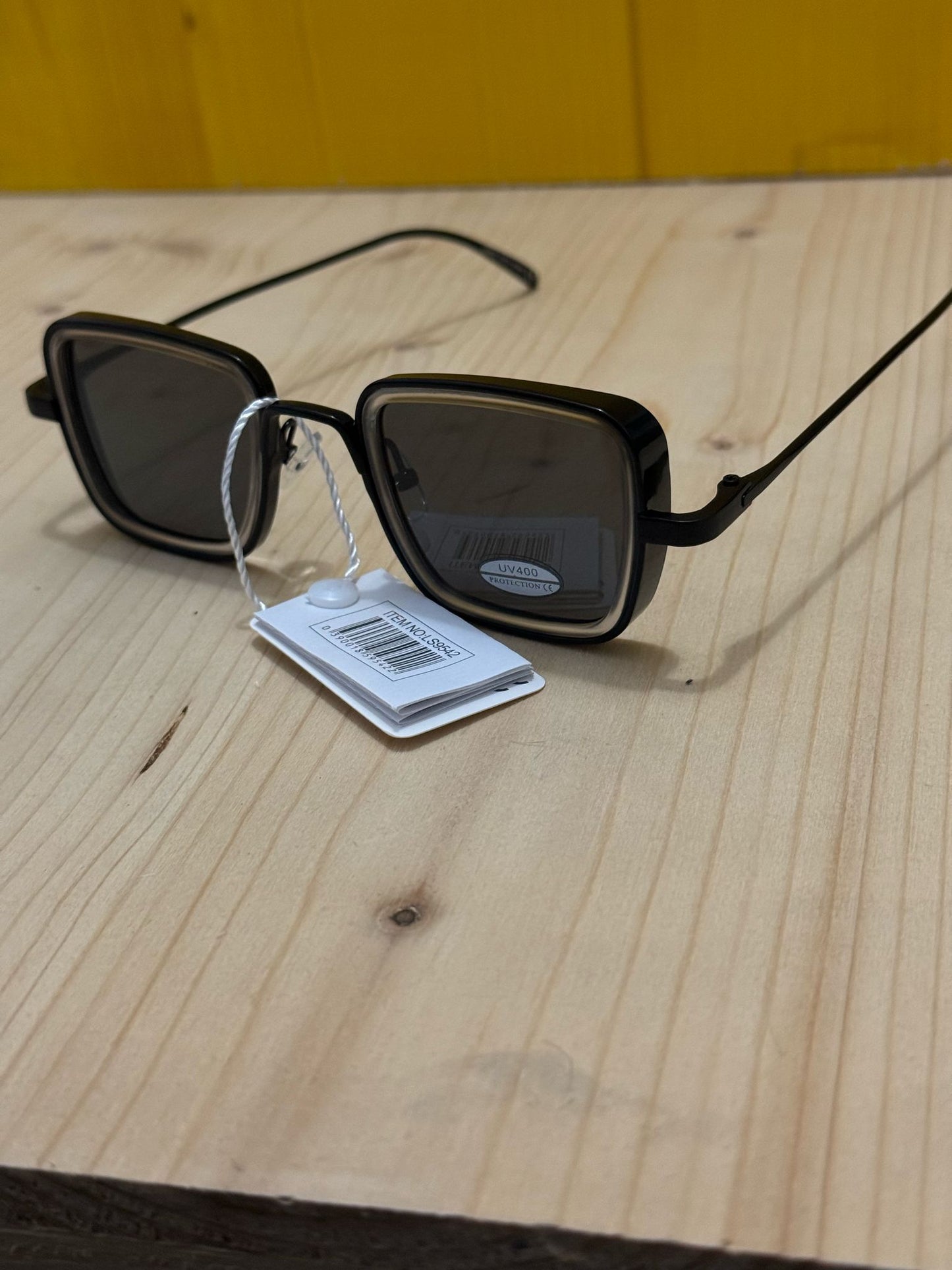 Sun Glasses with UV Protection